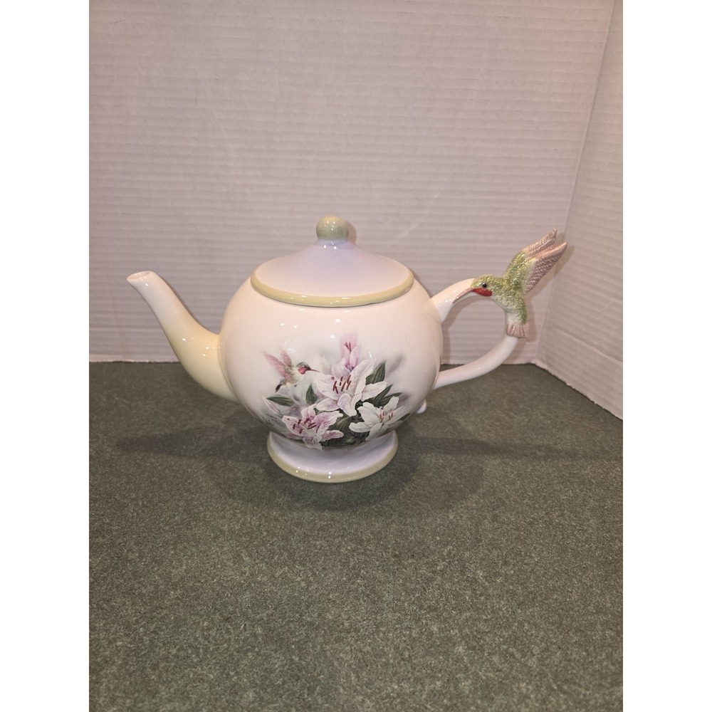Teleflora Lena Liu Teapot & Lid Hummingbird & Lilies 1980's  2 Cup Capacity